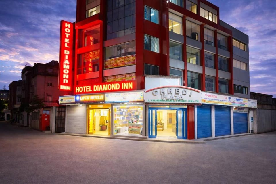 Hotel Diamondin Inn Near New Market Hotel in Kolkata