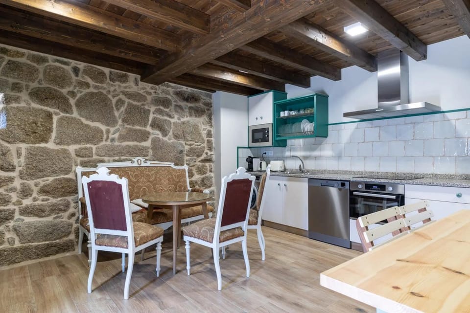 Property building, Kitchen or kitchenette, Living room