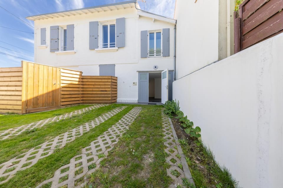Garden, Parking