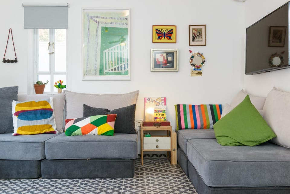 Communal lounge/ TV room, Living room