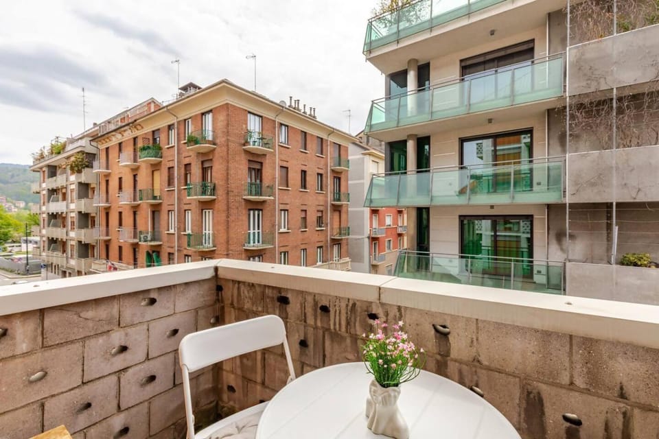 Bilocale Molinette a 200 m Metro Carducci Apartment in Turin