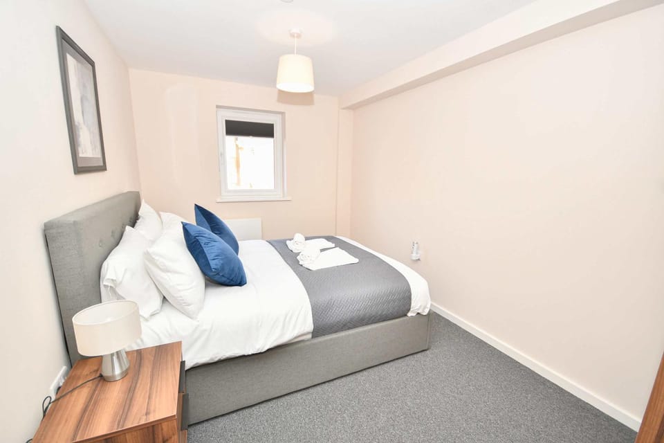 Bright & Spacious 2 Bed Apartment in Manchester Apartment in Salford