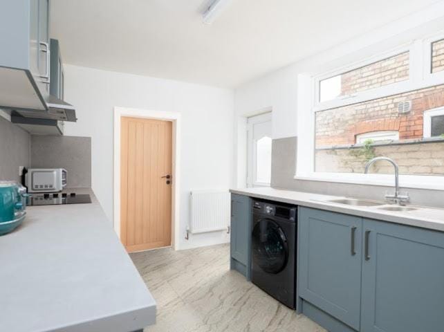 Luxury & Affordable newly renovated house in grimsby Apartment in Grimsby