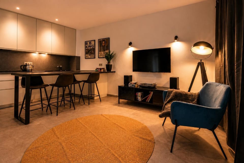 Vinyl & Wine Retreat by THE HOUSE Experience Collection Apartment in Kotor Municipality