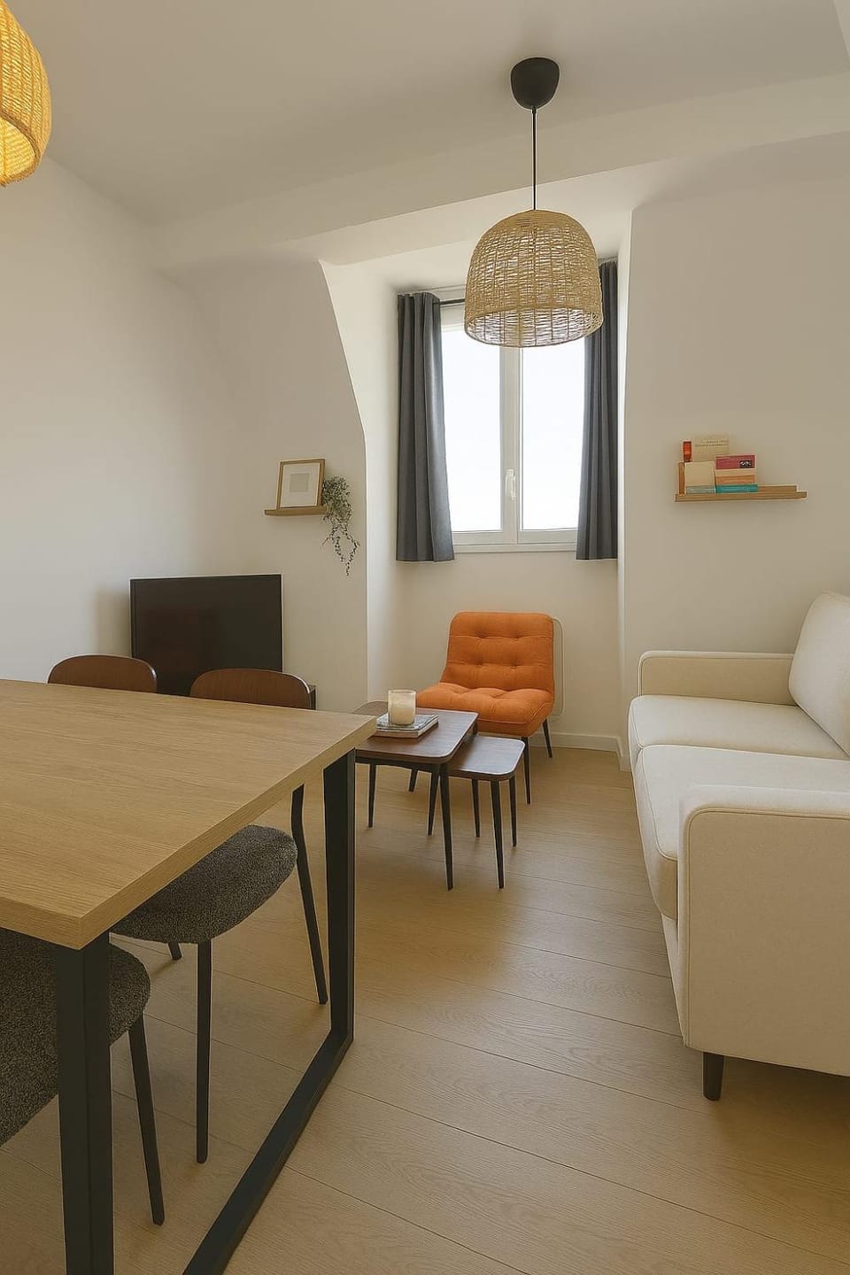 Communal lounge/ TV room, Living room