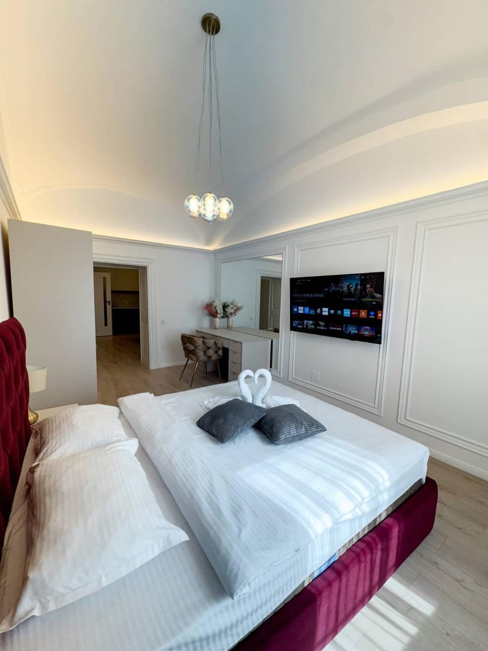Starlight - Ultracentral apartment, kingsize beds Apartment in Cluj-Napoca