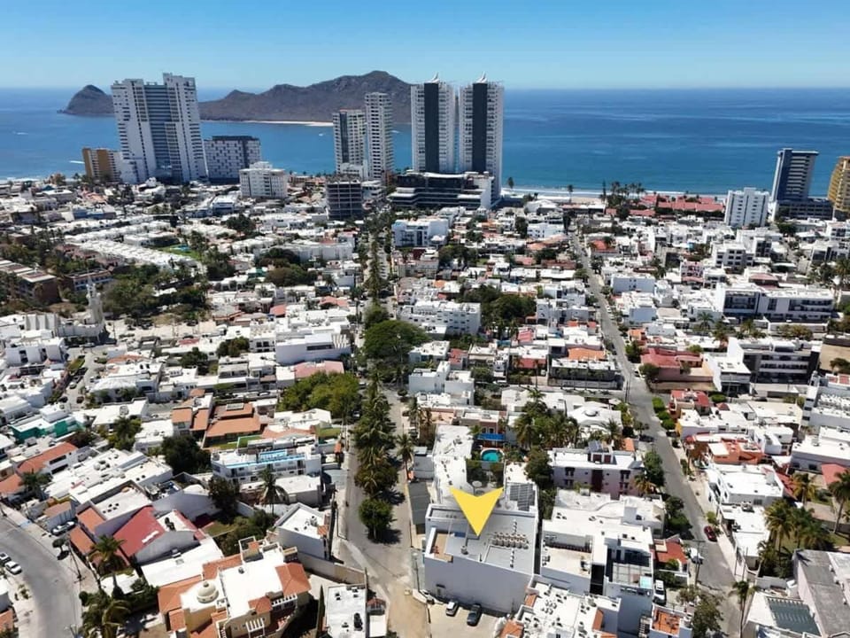 Perfect for couples Loft 5 minutes from the beach Apartment in Mazatlan