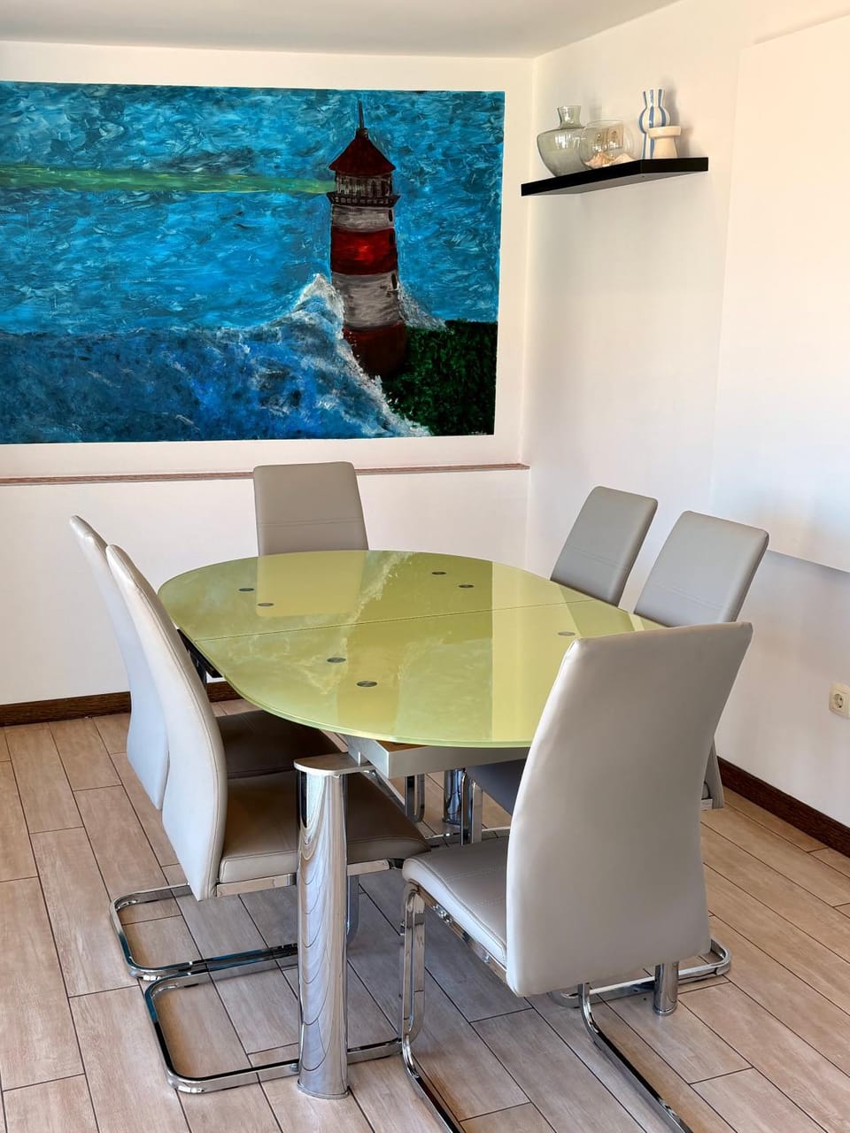 Seating area, Dining area