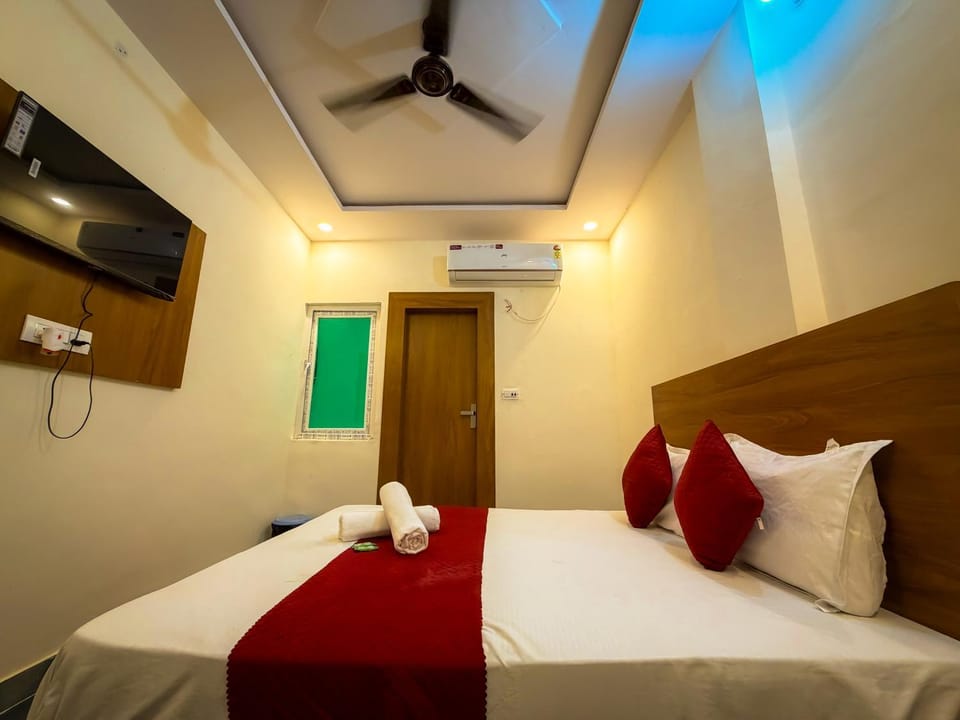 Bedroom, air conditioner