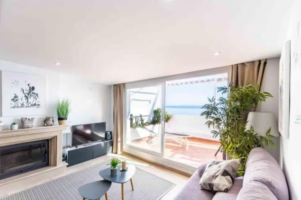 Premium Penthouse Beachfront View Terrace Turivida Apartment in Fuengirola