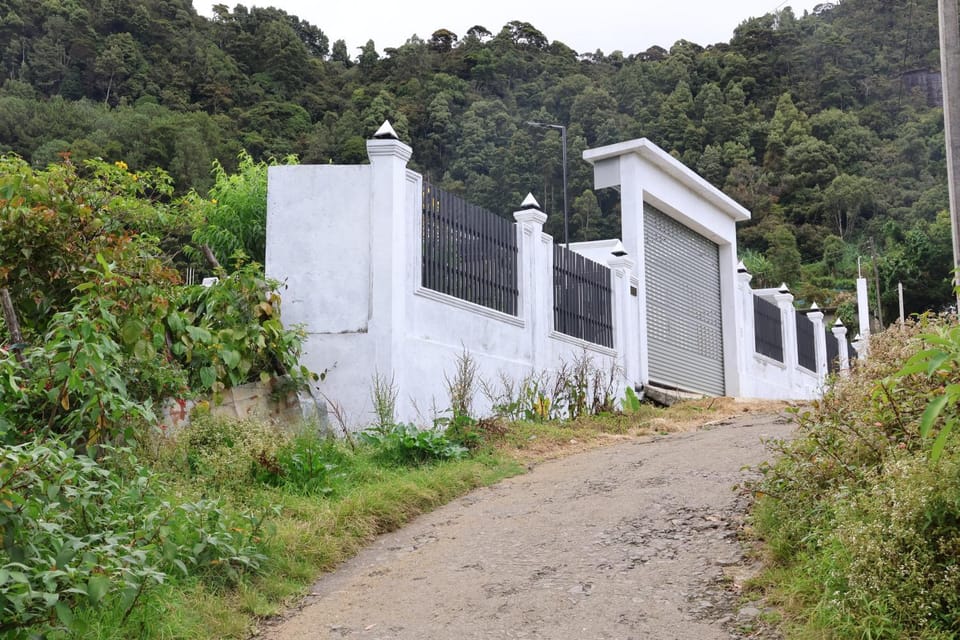 White Rose Villa, Nuwara Eliya Bed and Breakfast in Nuwara Eliya
