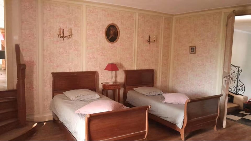 Votre chambre au Château de Mimont Bed and Breakfast in Bourgogne-Franche-Comté