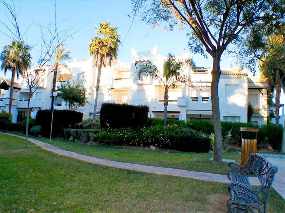Alsol Apartments - Dos Dormitorios Confort y Estilo en Primera Planta Apartment in Bajo Guadalquivir