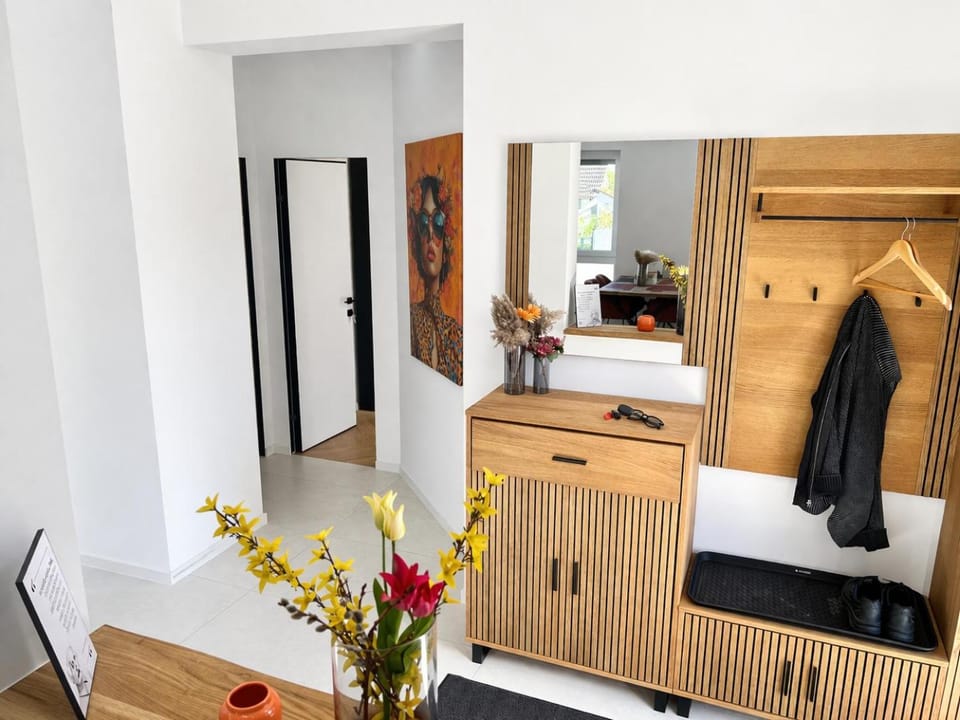Photo of the whole room, wardrobe