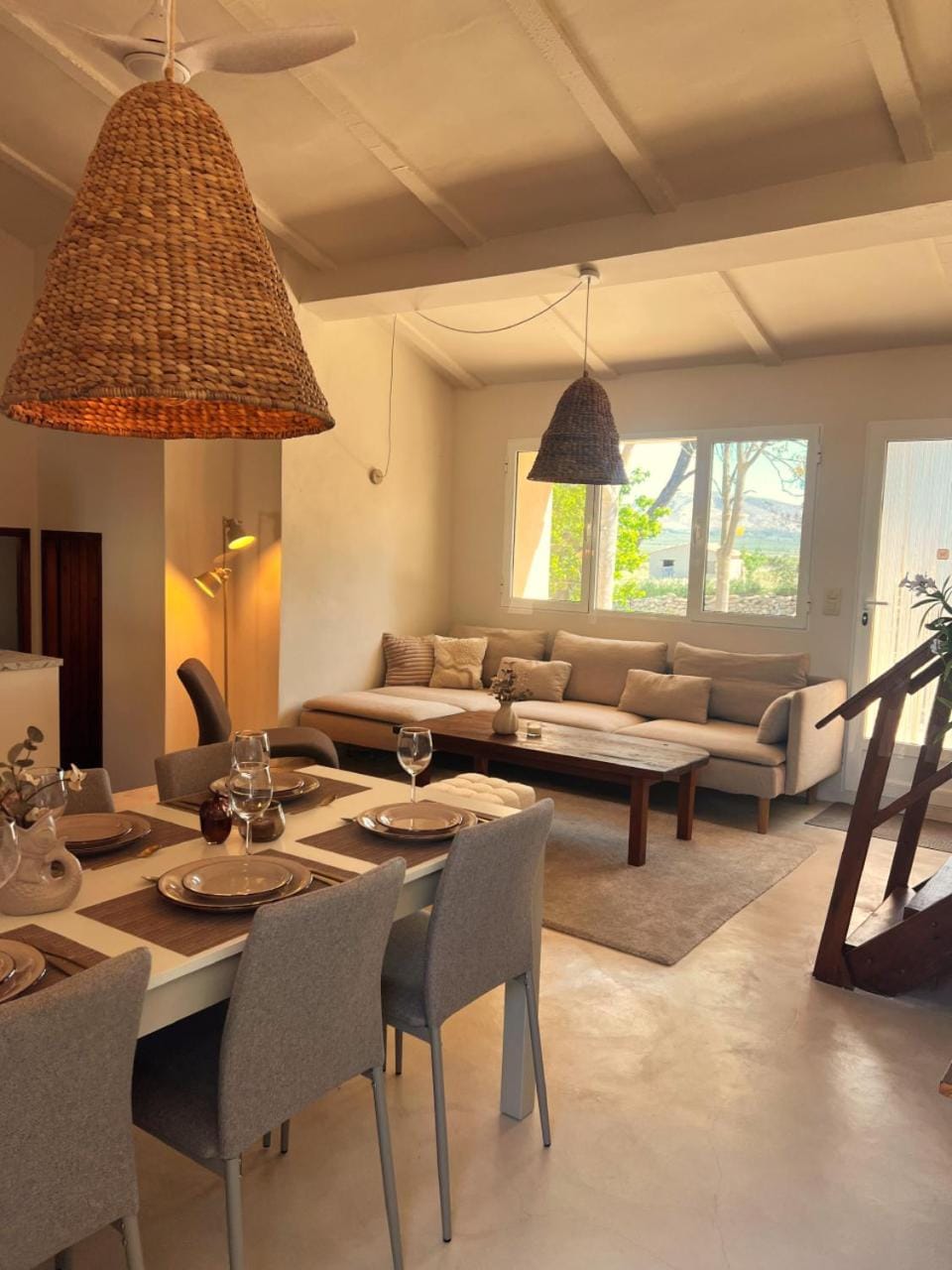 Living room, Dining area