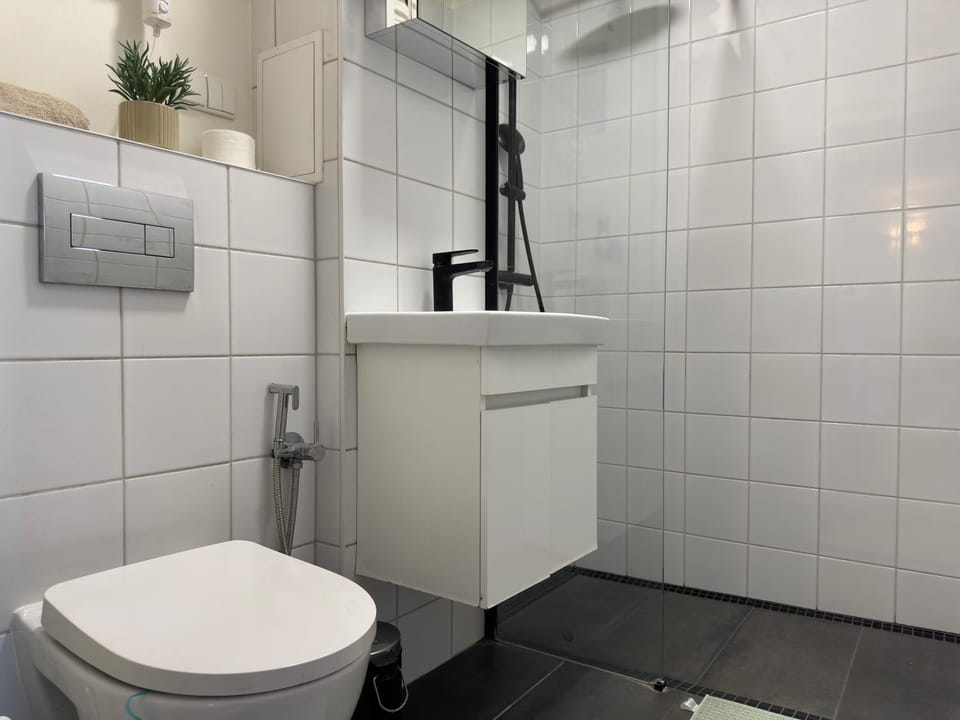 Apartel24pl Bródno M2 Metro WiFi Netflix Apartment in Warsaw