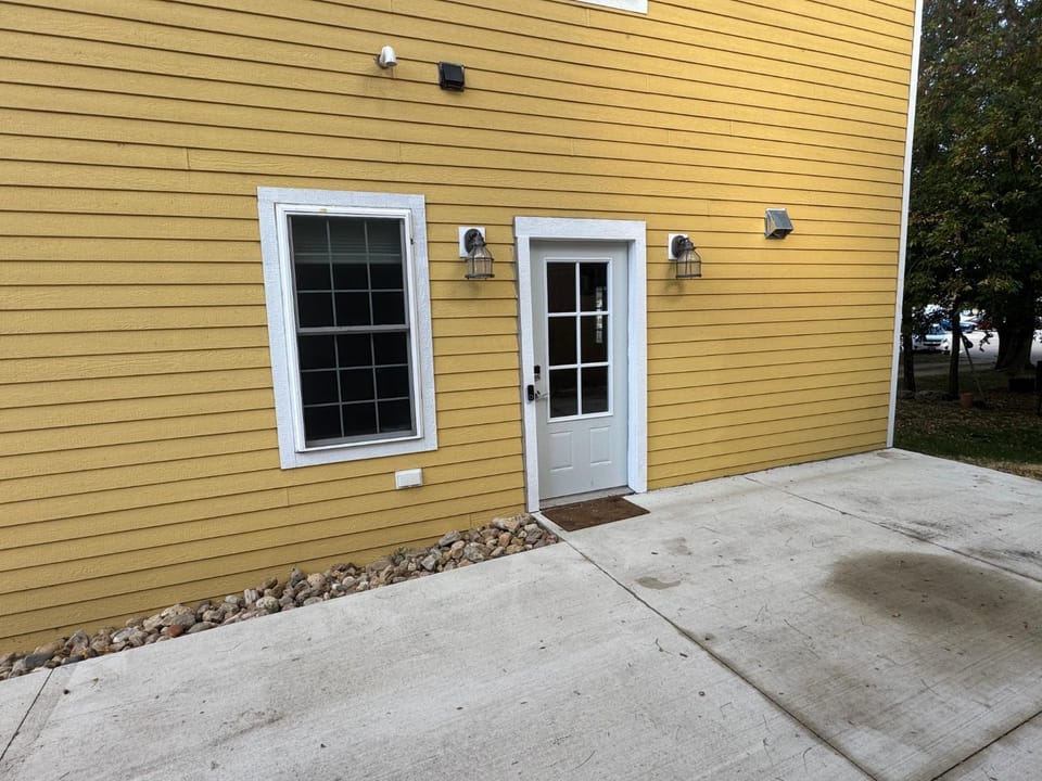 Schoolhouse Vacation Rental House in Clear Lake