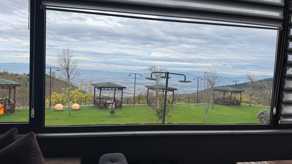 Garden view, Mountain view