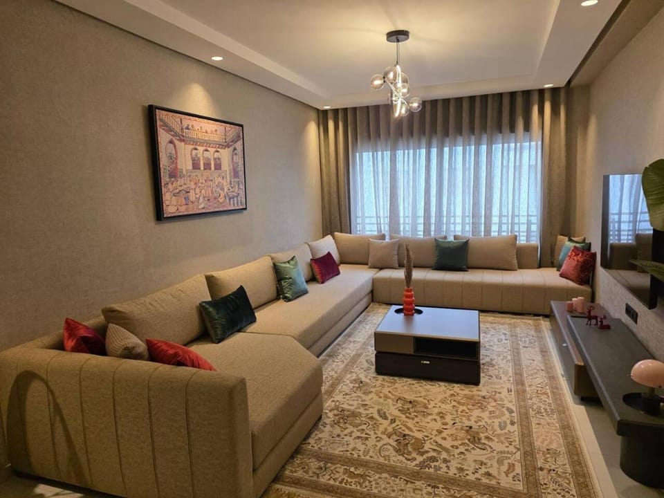 Casablanca 3 Bedroom Near Maarif Apartment in Casablanca
