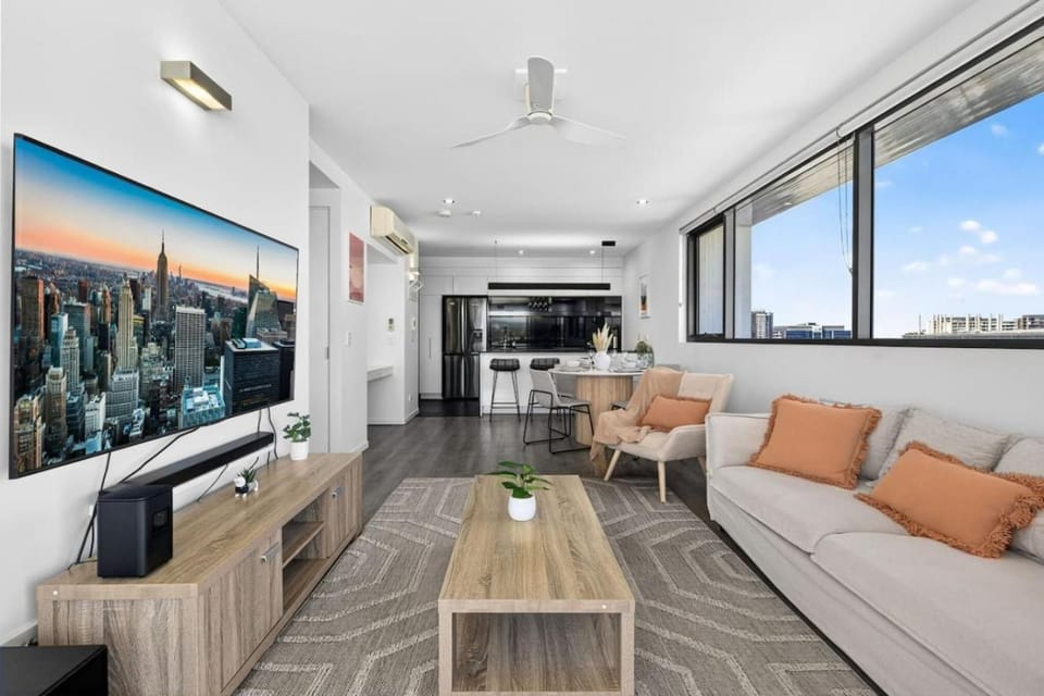 Luxury 2Bed2Bath Apt with Pool, Parking, Gym and Views Apartment in Brisbane