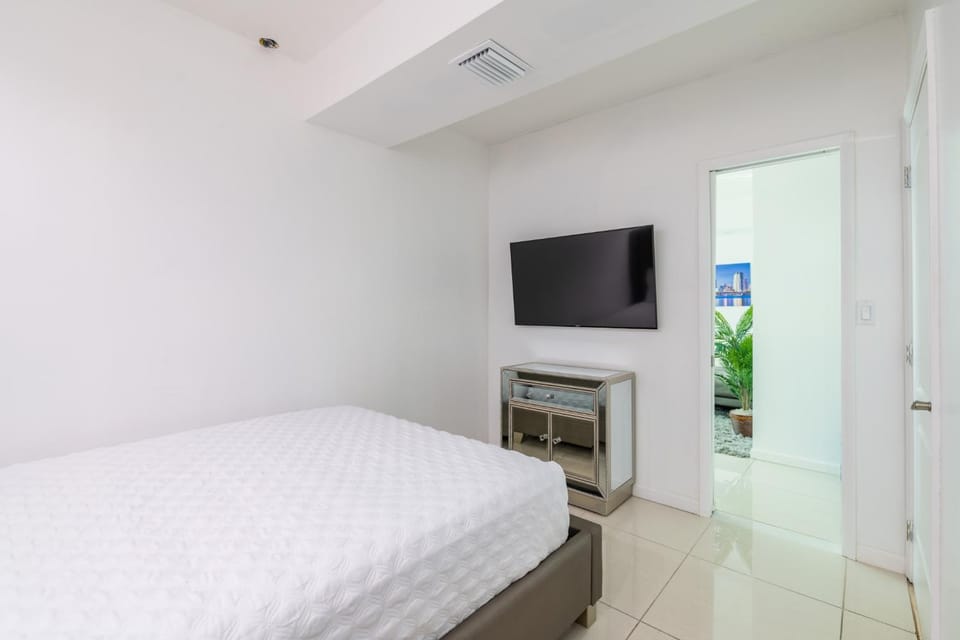 4309 the club PENTHOUSE Oceanview 4bedroom freeparking at brickell House in Brickell