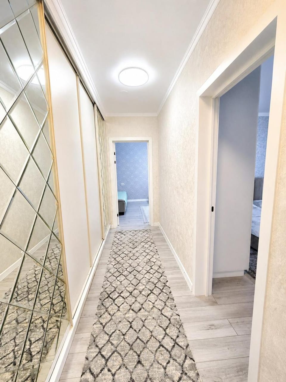 Двухкомнатная жк Budapest Apartment in Kazakhstan