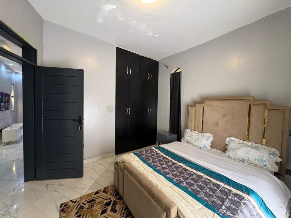 Gutsy Apartments with Free Wi-fi and DSTV Apartment in Kampala