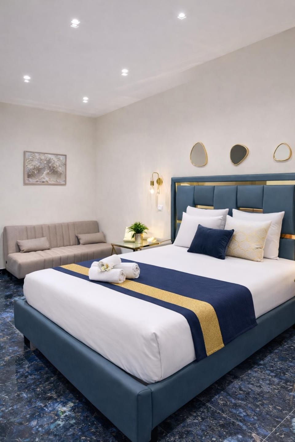 Bed, Living room, Photo of the whole room, Seating area, Bedroom