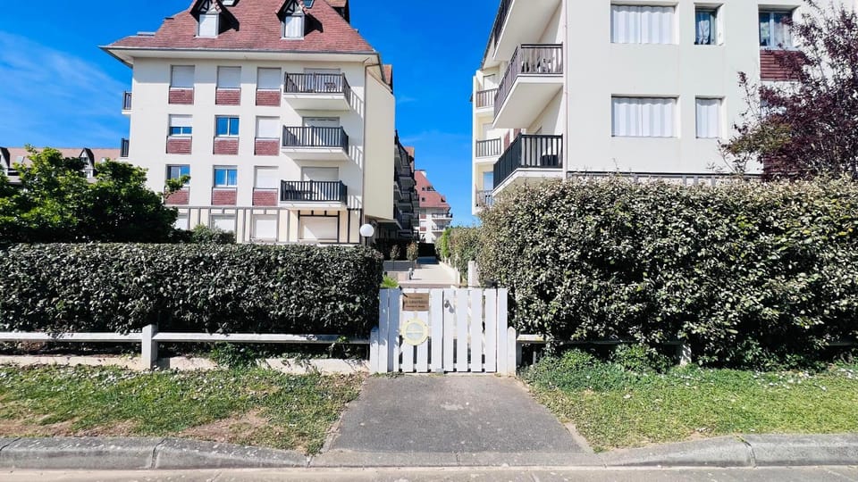 Cabourg-Angle bleu Apartment in Cabourg