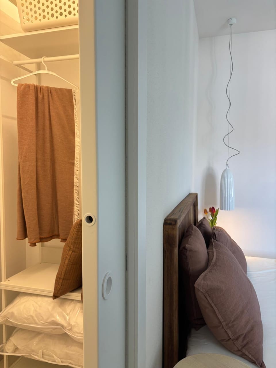 Bedroom, wardrobe