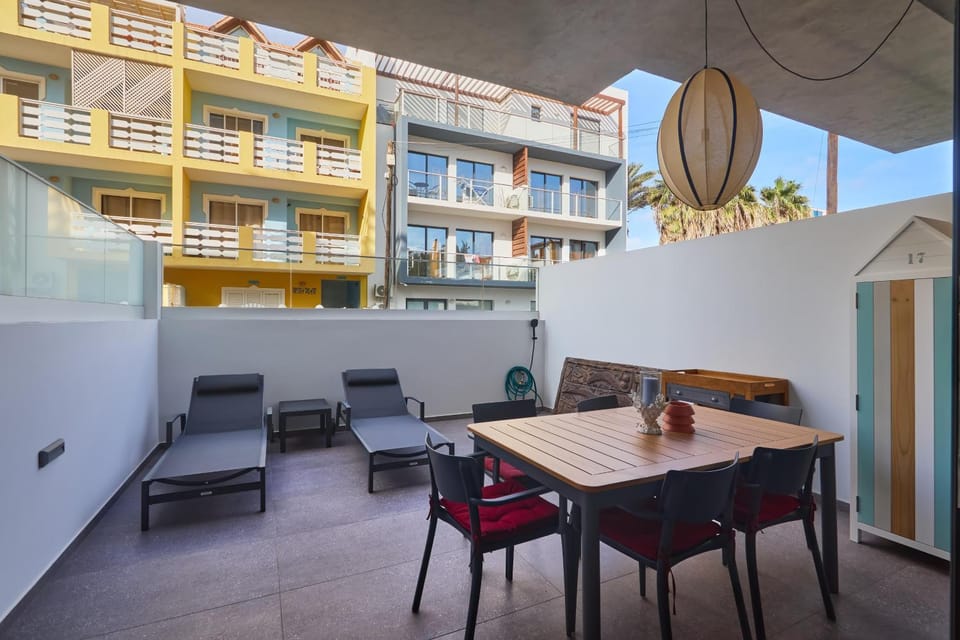 Balcony/Terrace, Seating area, Dining area