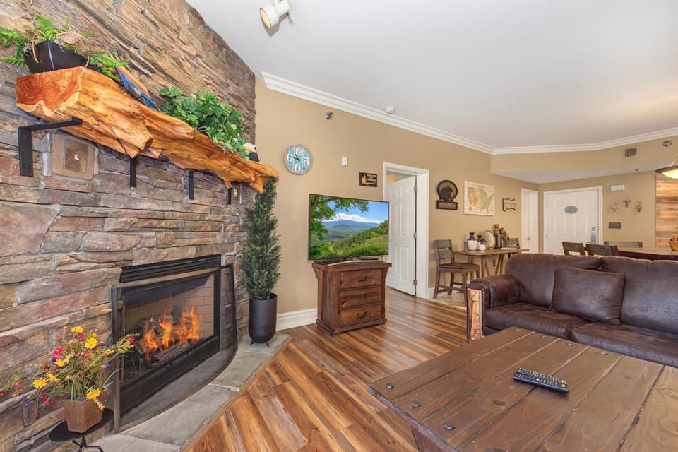 TV and multimedia, Living room, fireplace, furniture