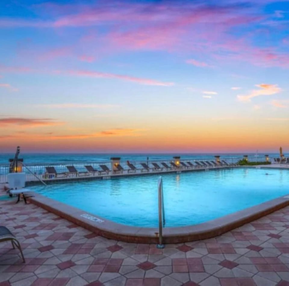 Sea view, Swimming pool, Sunrise