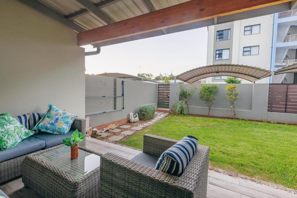 Tsebo at Mthunzi Valley Apartment in Gauteng