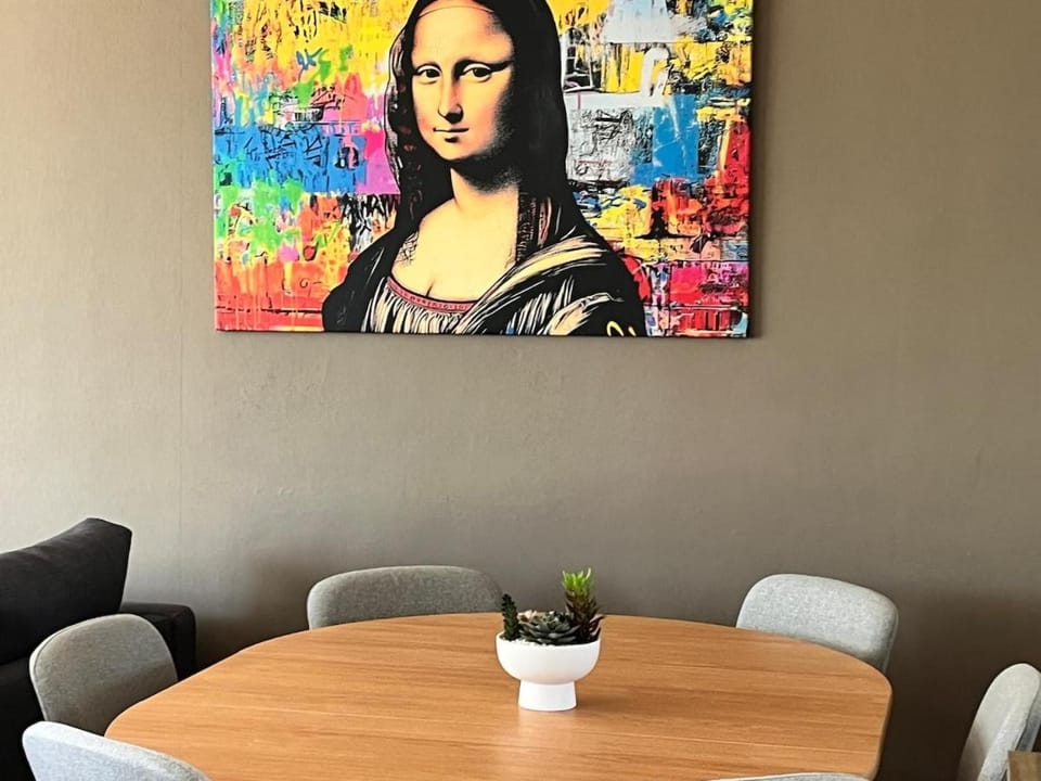 Decorative detail, Dining area
