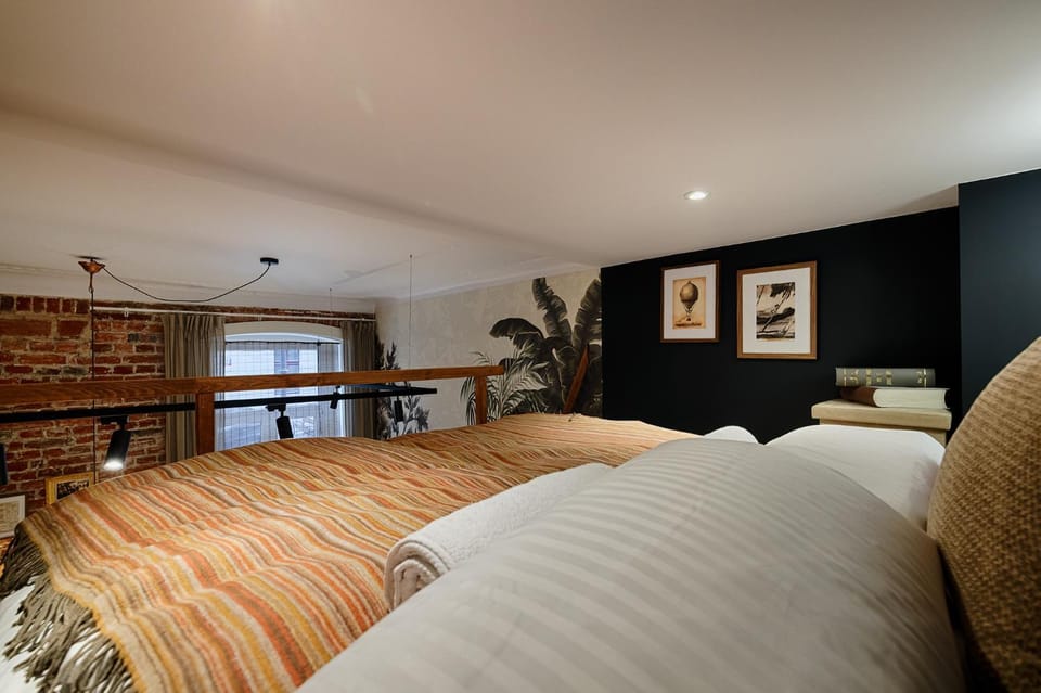Bed, Bedroom