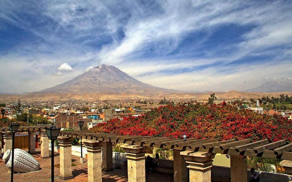 Linda casa de 2 pisos en la mejor zona de Arequipa House in Arequipa