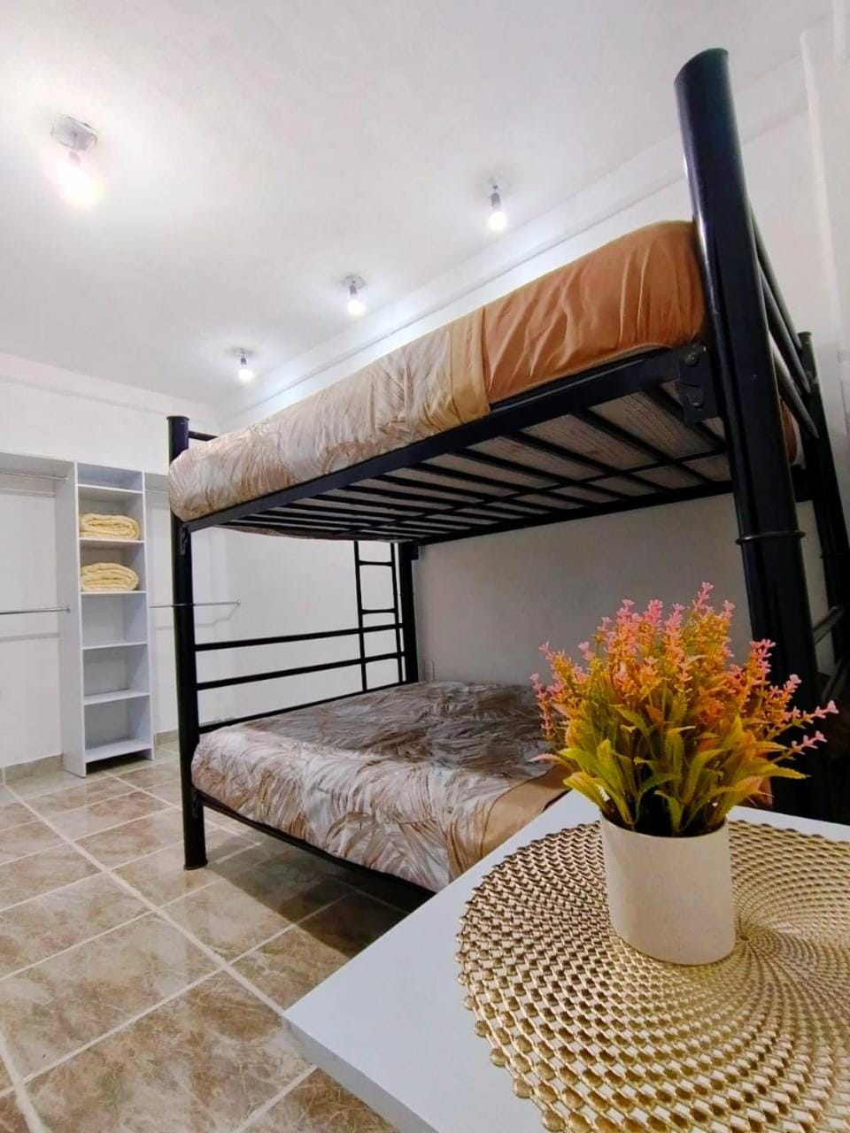 Bed, Bedroom, bunk bed
