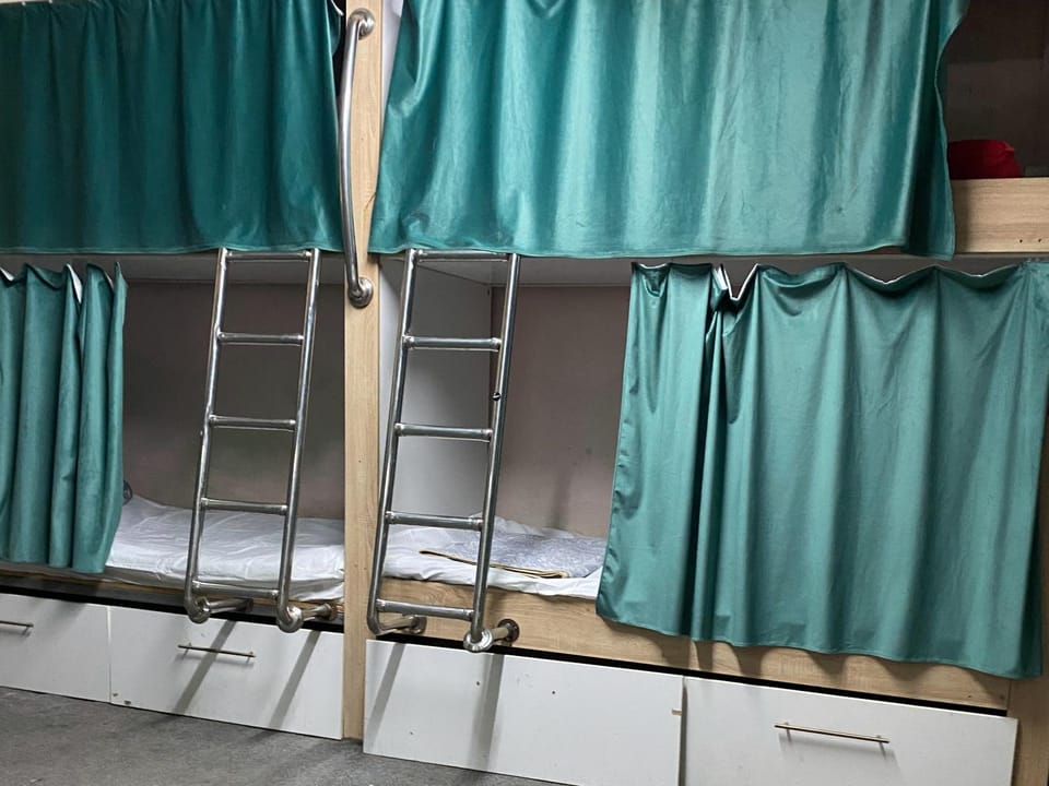Bed, Bedroom, bunk bed