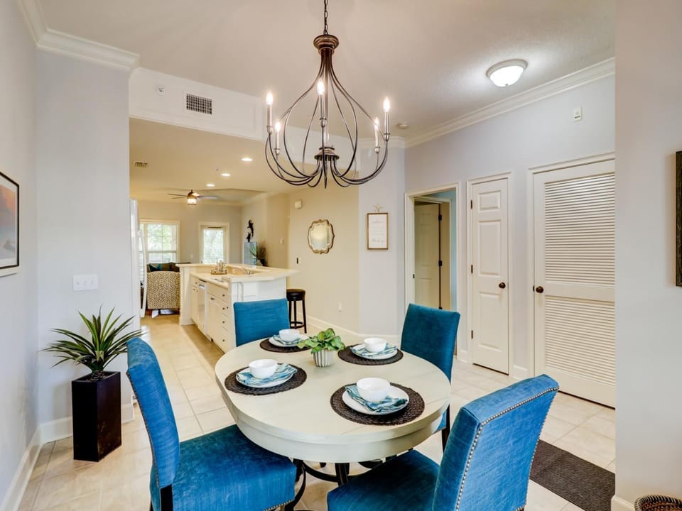205 North Shore Place House in North Forest Beach