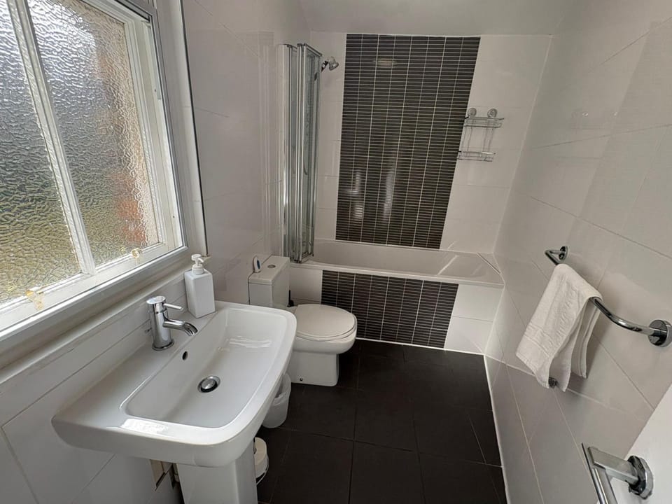 Toilet, Bathroom, Bath