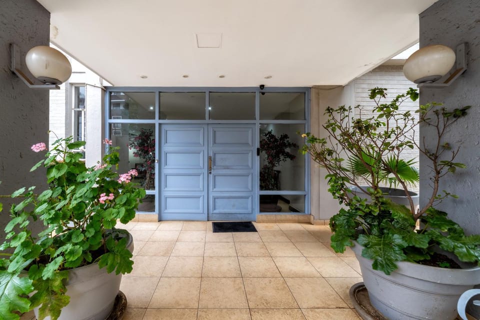 Sandton Serenity B&B Bed and Breakfast in Sandton