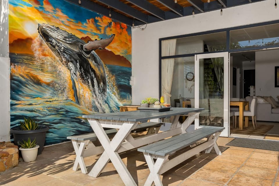Cozy Three Bedroom Home Overlooking Lake House in Cape Town