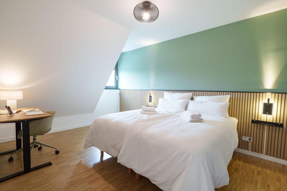 Bed, Photo of the whole room, Business facilities, Bedroom, soundproof, towels