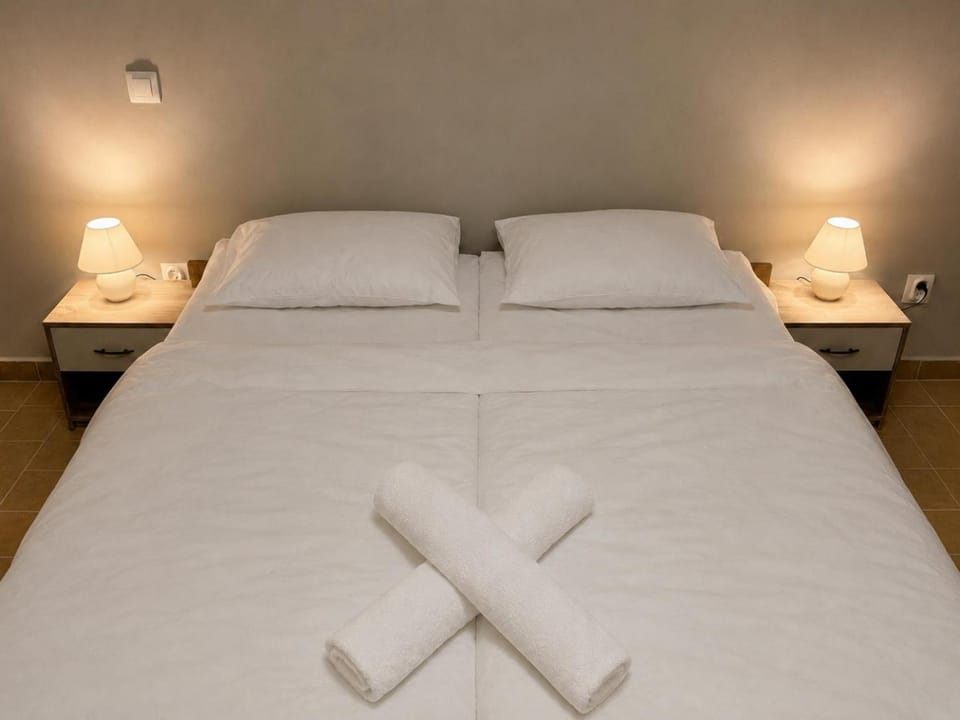 Silver Airport Parking & Apartments Bed and Breakfast in Budapest