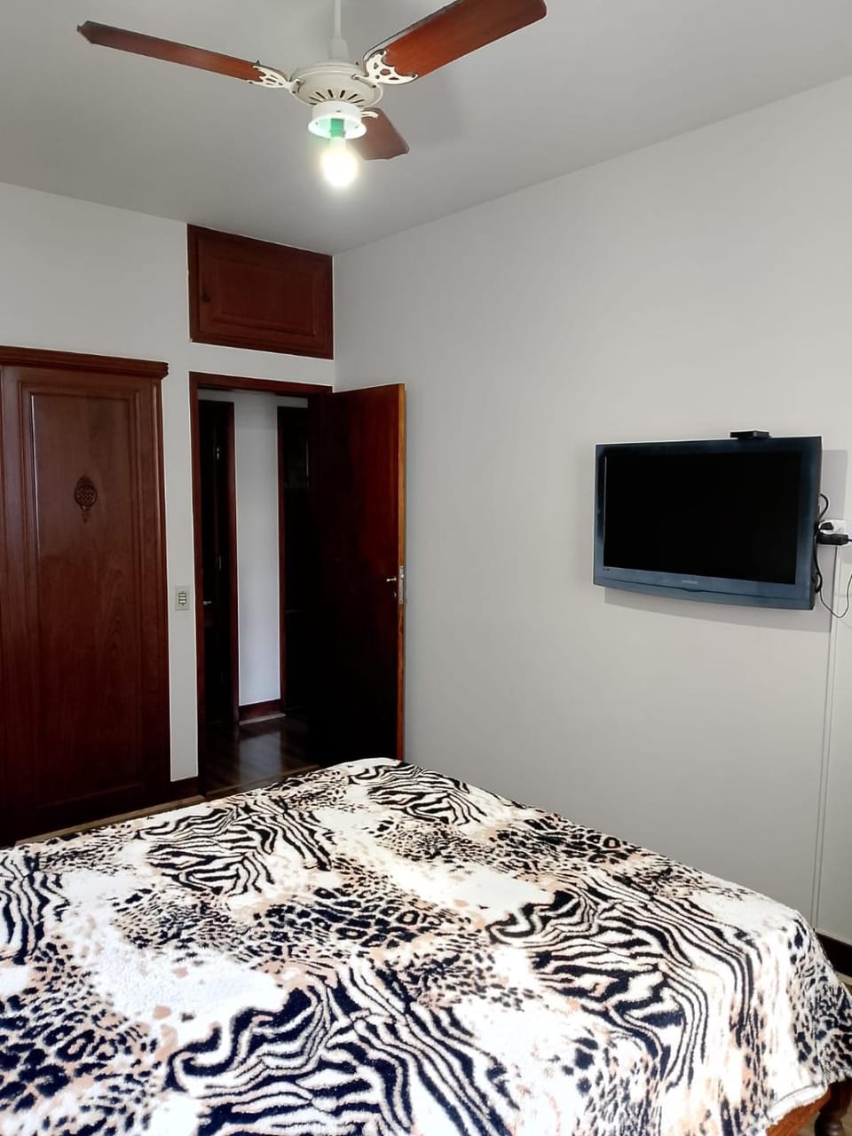 Quarto no apartamento do anfitrião na Praia do Canto Vacation rental in Vitoria