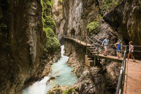 Ferienhaus Spornitz Bed and Breakfast in Mittenwald