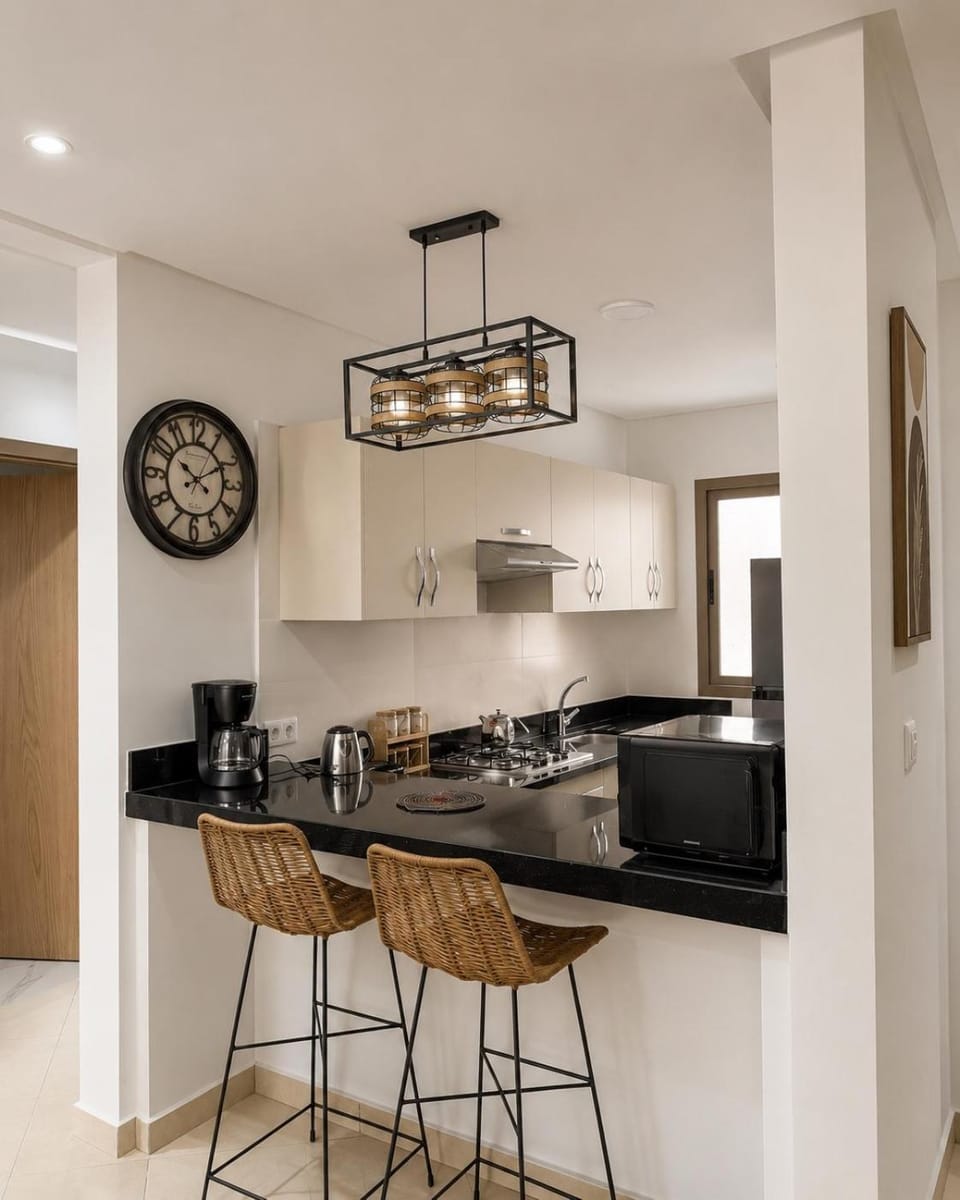 Coffee/tea facilities, Kitchen or kitchenette, Dining area, minibar, pet friendly, stove, toaster