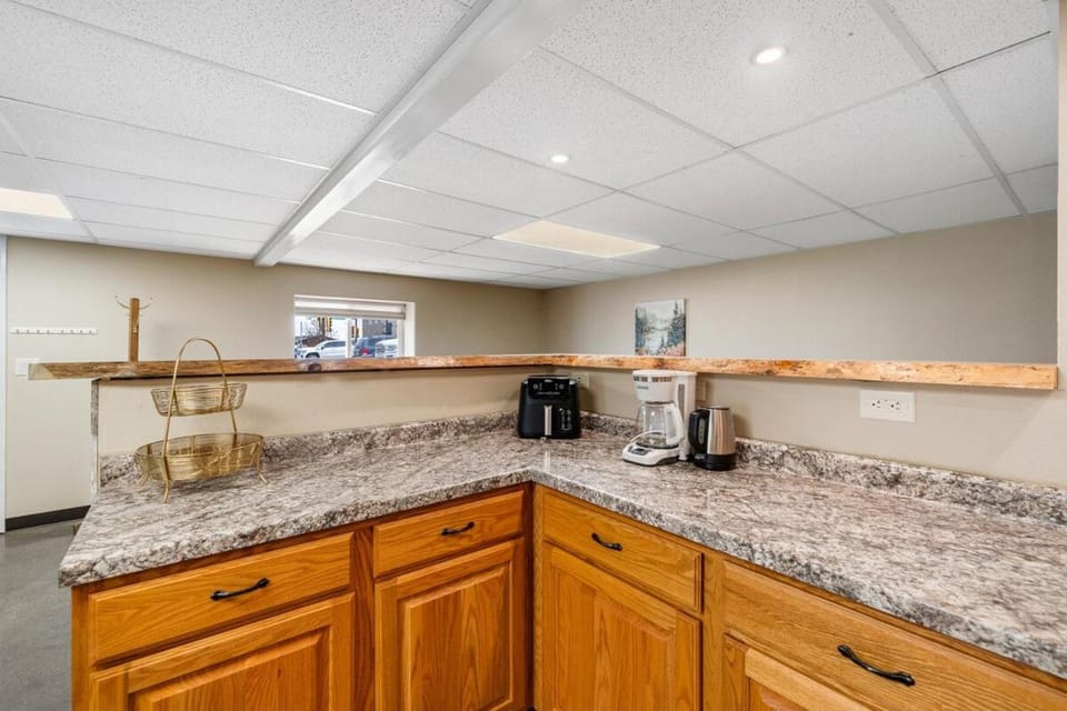 Coffee/tea facilities, kitchen