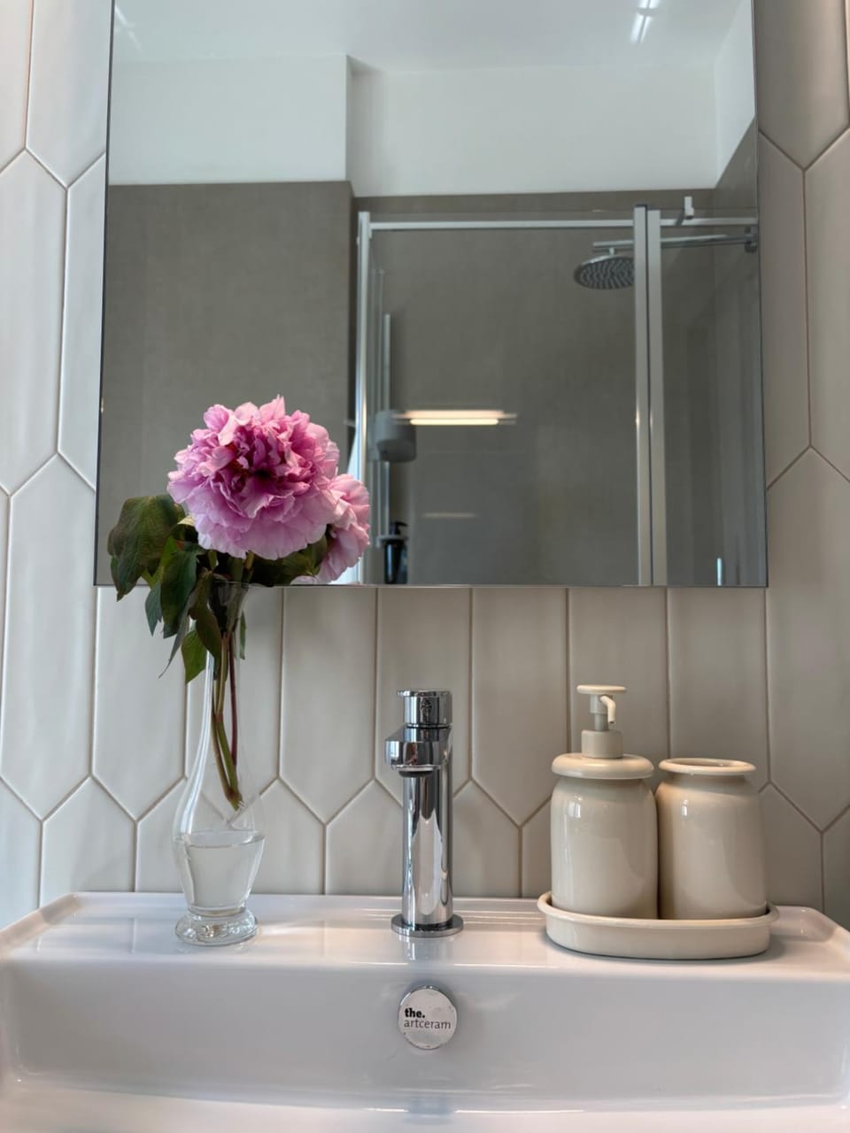 Shower, Bathroom, hair dryier, towels